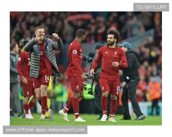 利物浦边后卫话题持续，热刺不断加压，利物浦2-1热刺集锦